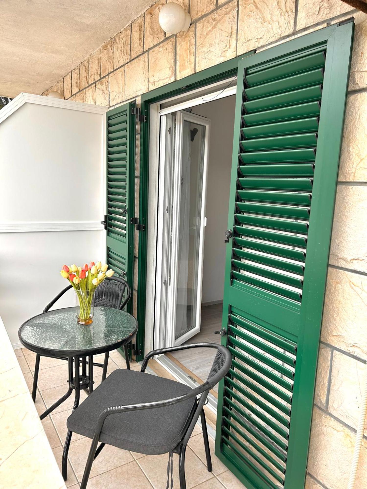 Apartman Zorka Povlja  Buitenkant foto